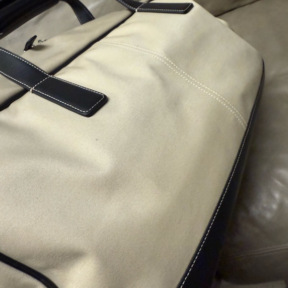 Coach Black and Cream Large Weekend Duffle Bag canvas and leather - Picture 10 of 16